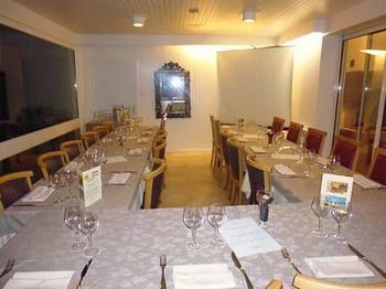 Hostellerie Des Enclos Guimiliau 外观 照片
