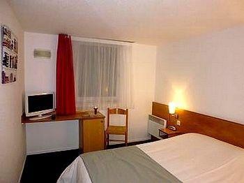 Hostellerie Des Enclos Guimiliau 外观 照片