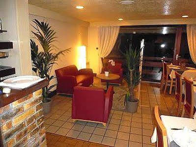 Hostellerie Des Enclos Guimiliau 外观 照片